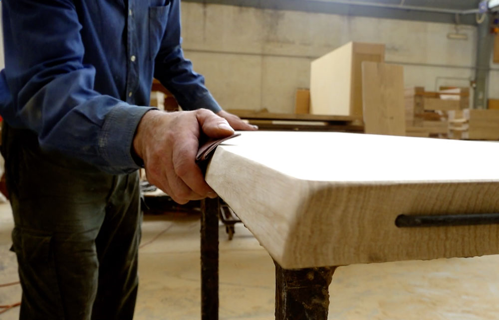 Lavorazione artigianale legno