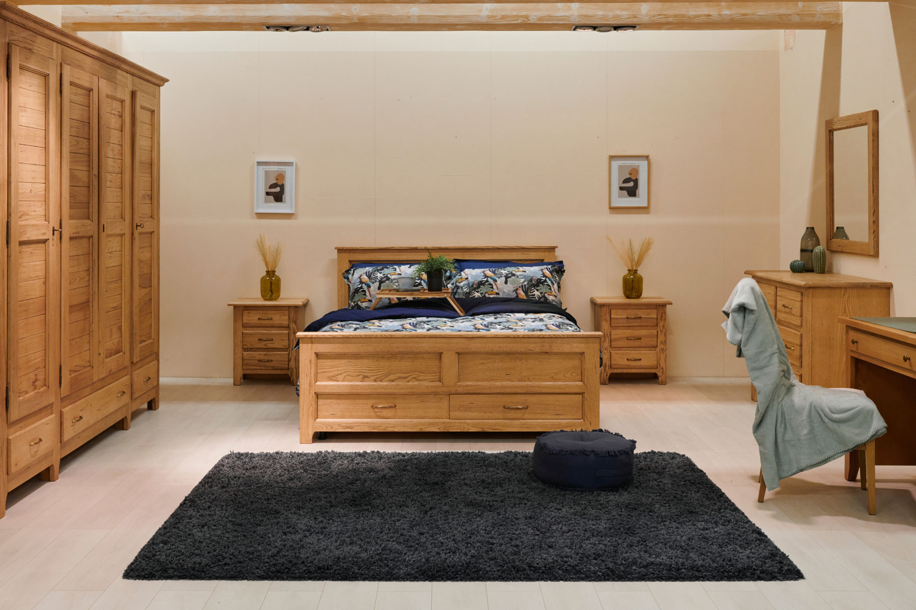 Camera da letto in legno